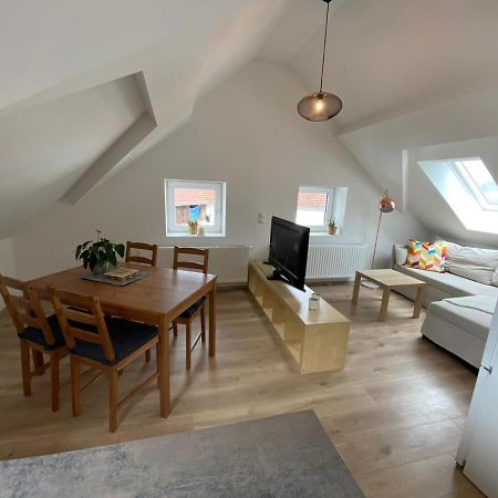 Helle 2 Zi. Wohnung Naehe Flughafen Muenchen Haimhausen  Kültér fotó